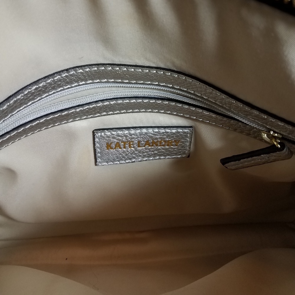 Pre-Loved Snake print Crossbody - Picture 2 of 7